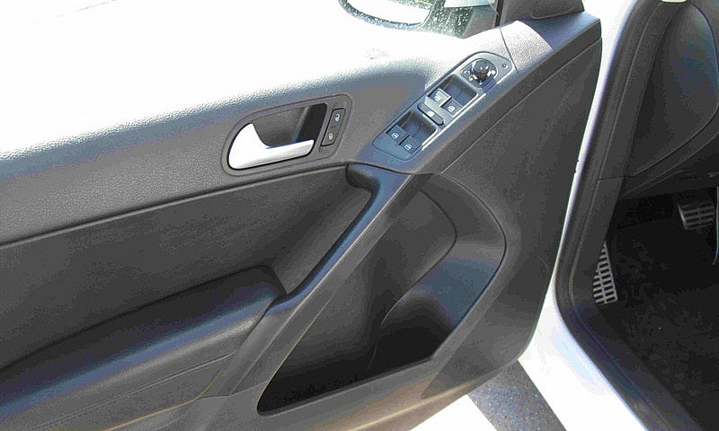 2017 Volkswagen Tigu...