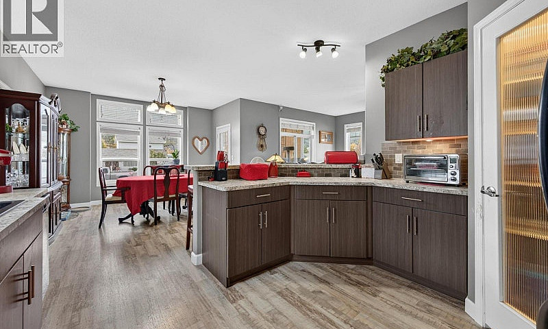 1410 Walnut Avenue M...