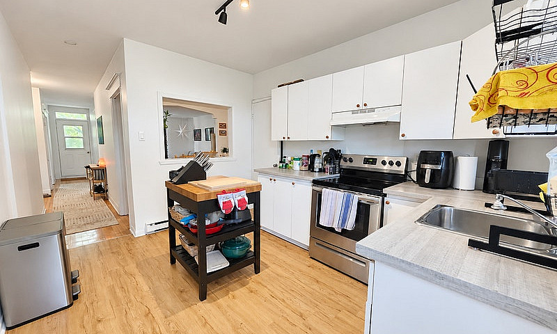 Grand 6½ Lumineux Av...