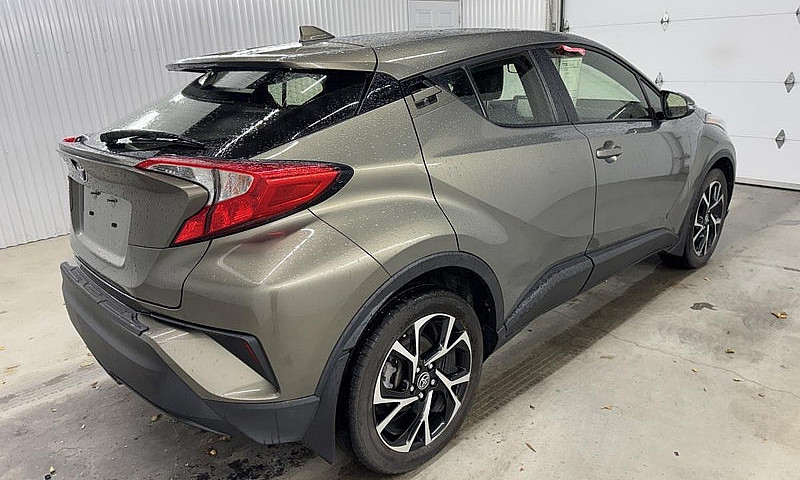 Toyota C-Hr Le 2021 ...