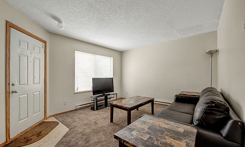 2 Bed X 1 Bath Apart...