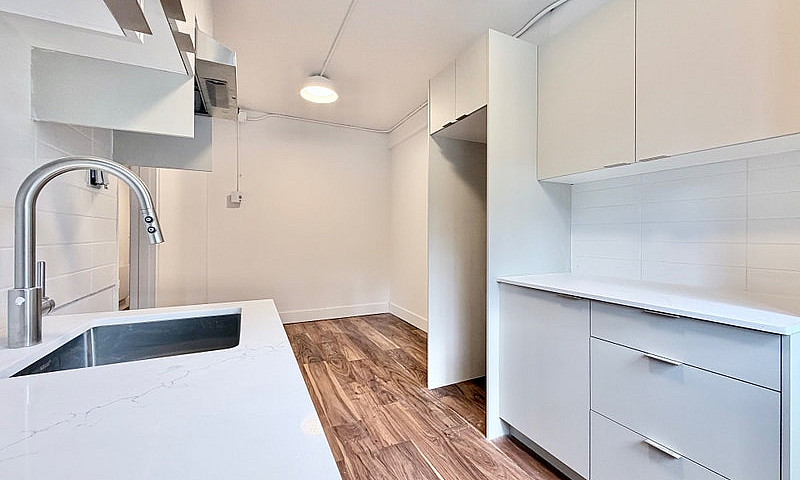 3 Bedrooms - 5 Et De...
