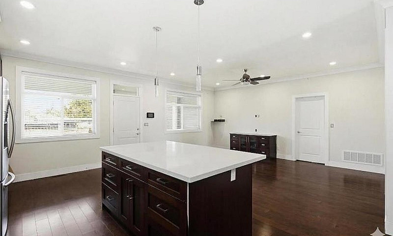 32141 Hillcrest Aven...