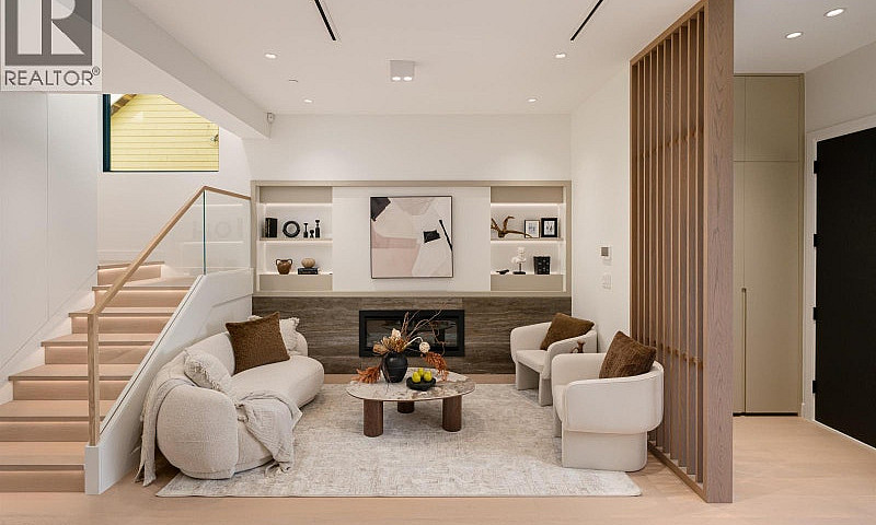 1 4018 W 21St Avenue...