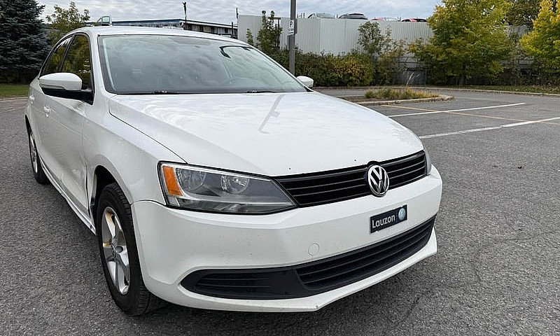 2014 Volkswagen Jett...