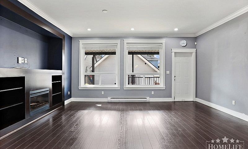 Beautiful Family Hom...