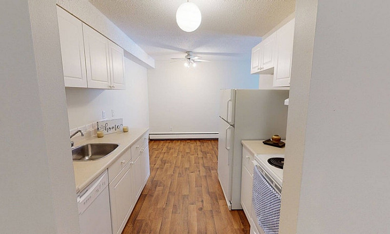 3 Bed X 1 Bath Apart...