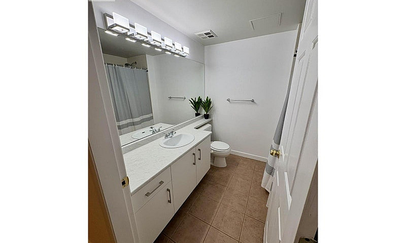 212 3600 Windcrest D...