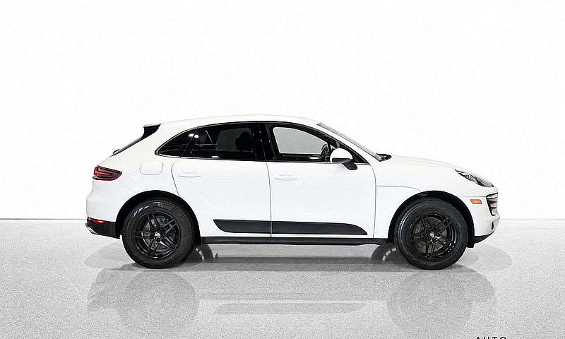 2017 Porsche Macan S...