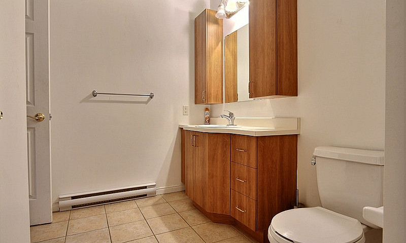 Grand 4 1/2, Style C...