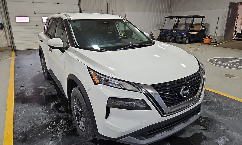 2022 Nissan Rogue...