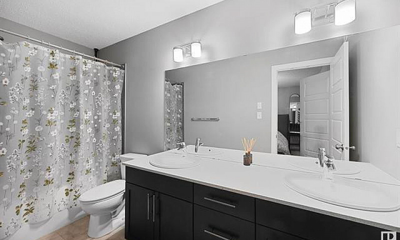 1525 Tamarack Bv Nw ...