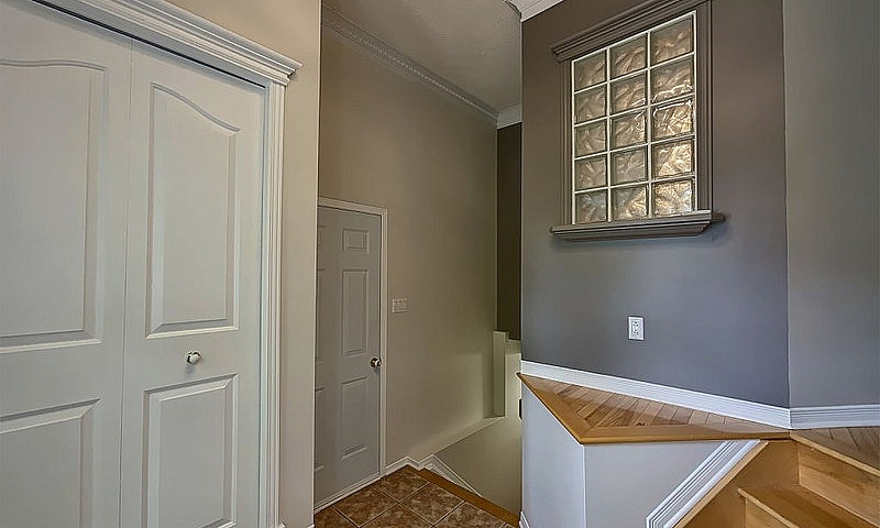 $645,000 - Bungalow ...