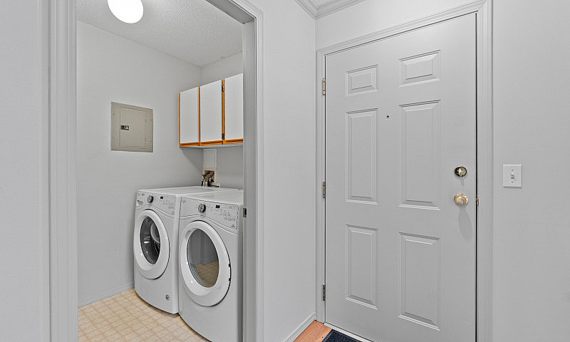 2 Bedroom Apartment ...