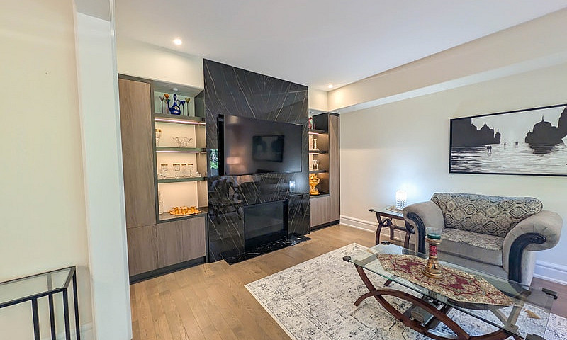 7868 Odell Cres, Nia...