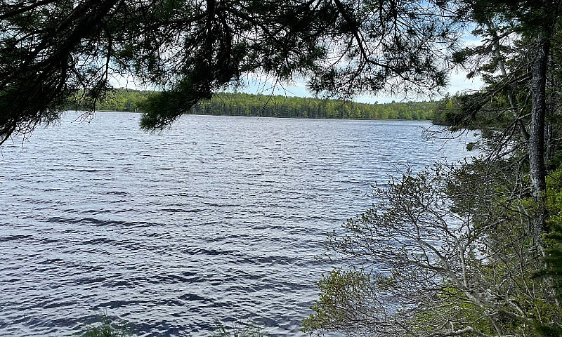 Lewie Lake - 10 Min ...