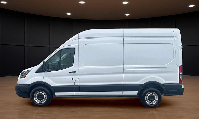2023 Ford Transit-25...