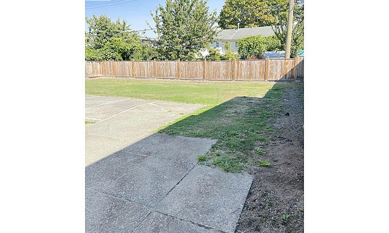 10540 Seaway Road Ri...