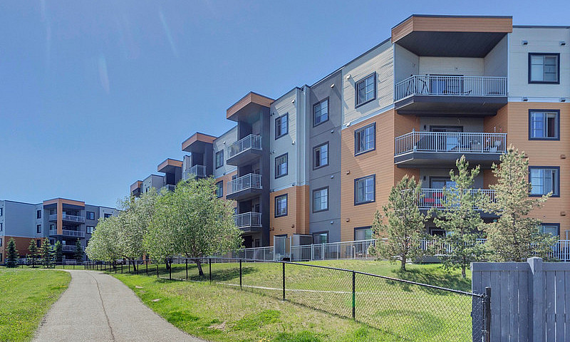 2 Bed 2 Bath/2 Title...