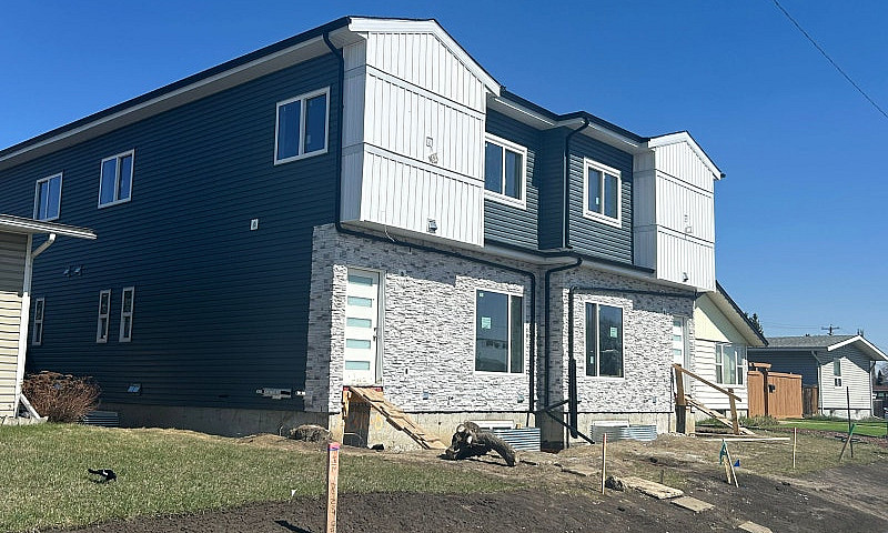 3Bed 2.5Bath Townhou...