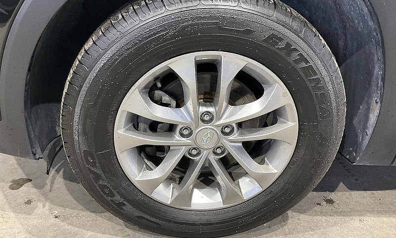 Hyundai Santa Fe 2.4...