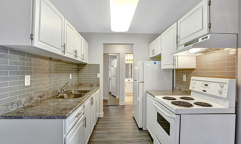 Fraser Place Apartme...
