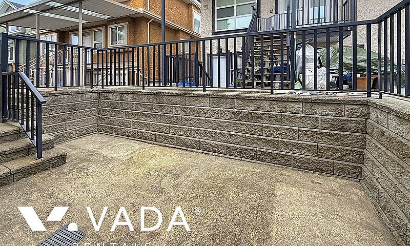 2 Br Laneway House R...