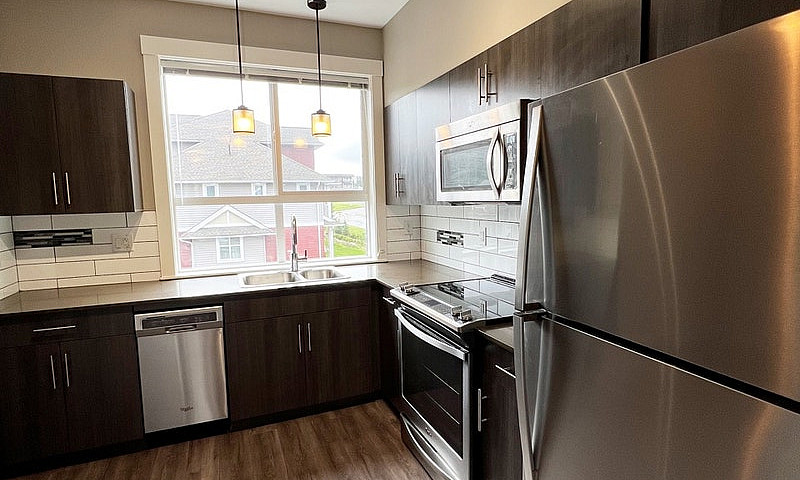 2-Bedroom 2-Bathroom...