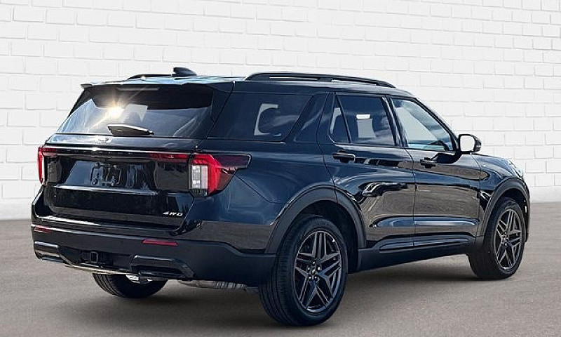 2025 Ford Explorer S...