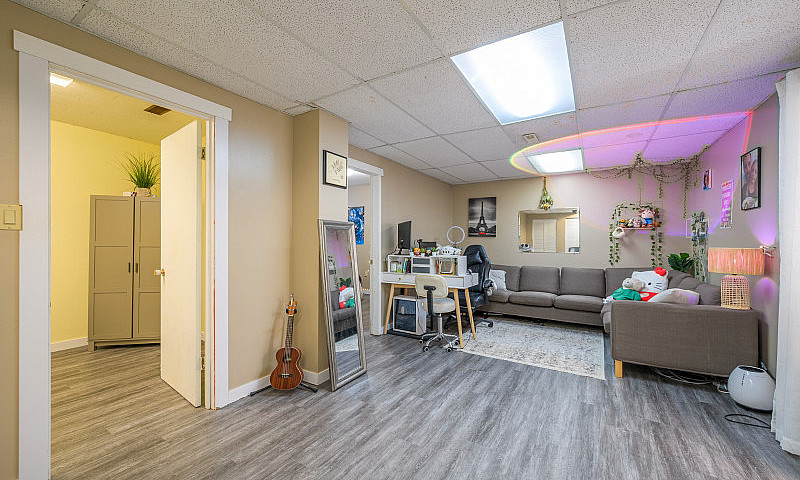 2257/2259 Valleyview...