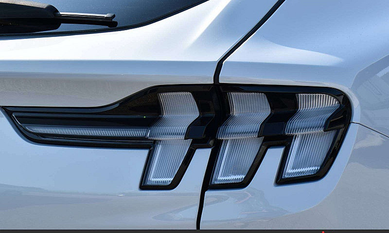 2022 Ford Mustang Ma...