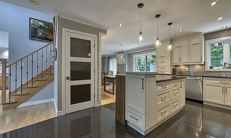 $730,000 - 2 Storey ...