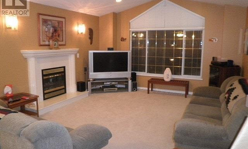 11818  239 Street Ma...