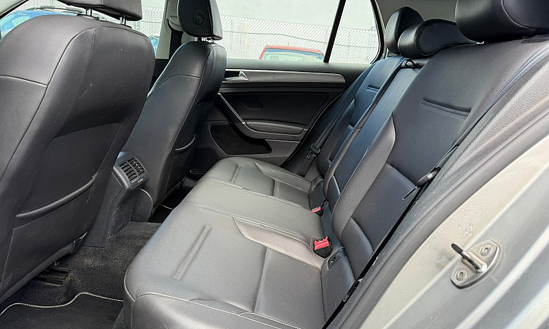 2015 Volkswagen Golf...
