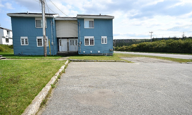 New Listing!! 1041-1...