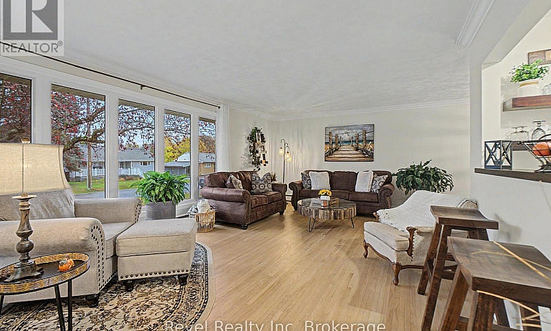 673 Laurentian Avenu...