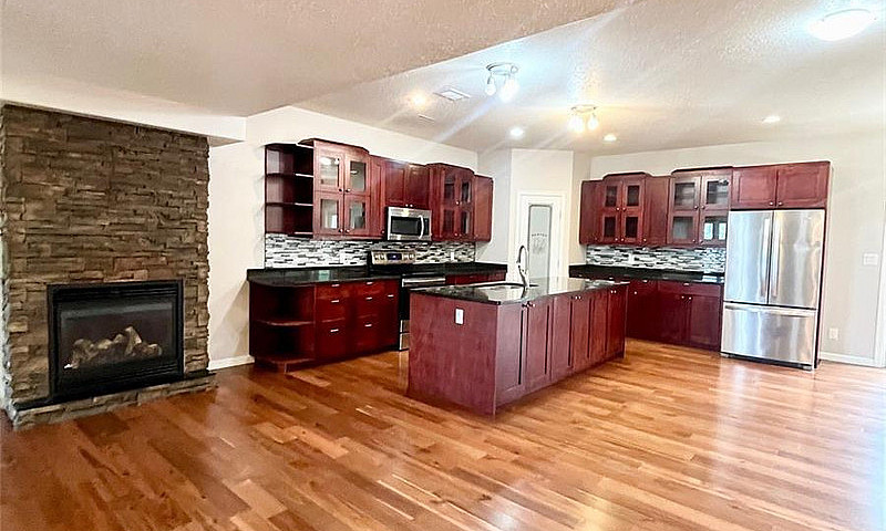 3 211 20Th Street W ...