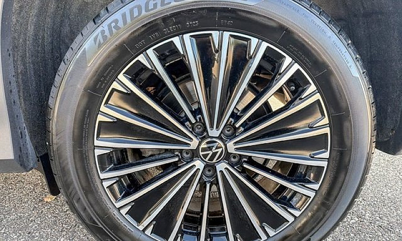 2026 Volkswagen Tigu...