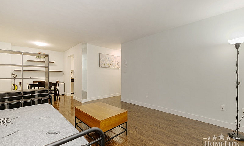 Modern Ground-Floor ...
