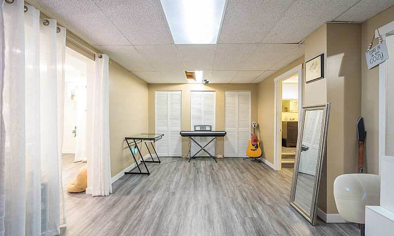 2257/2259 Valleyview...