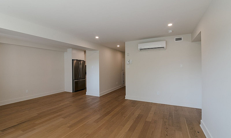 Fully Renovated 2-Be...