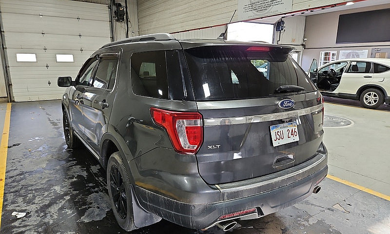 2018 Ford Explorer...