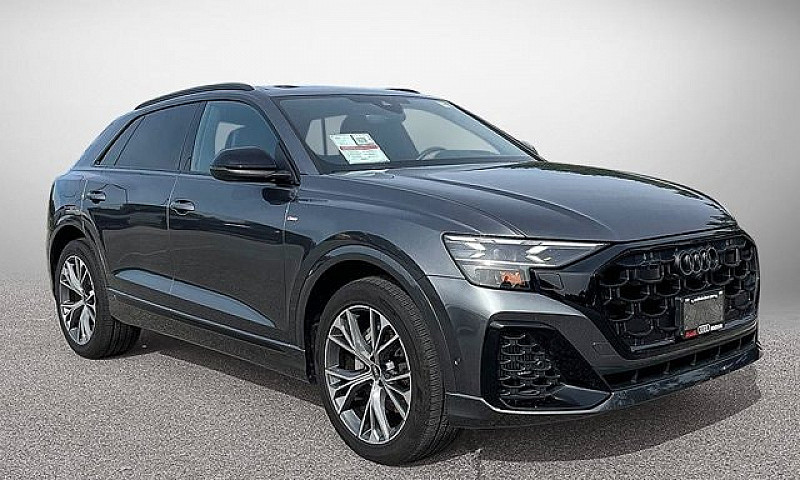 2026 Audi Q8 Technik...