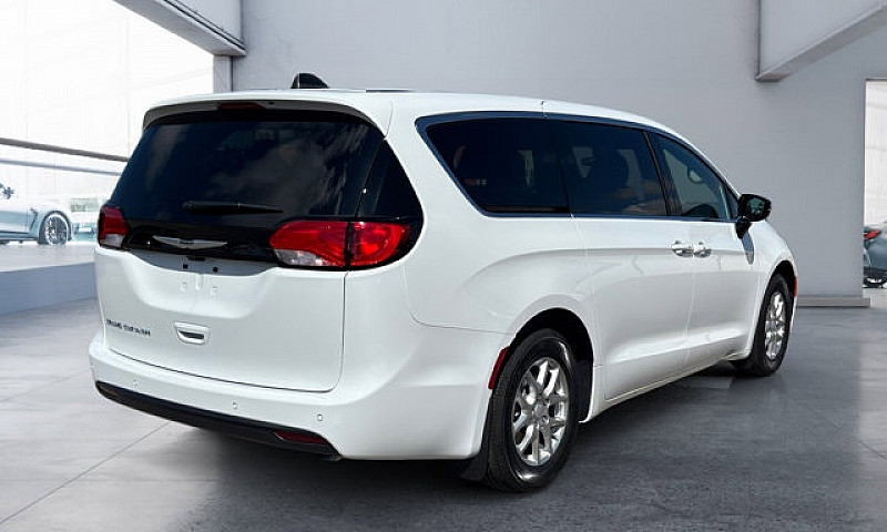 2027 Chrysler Grand ...