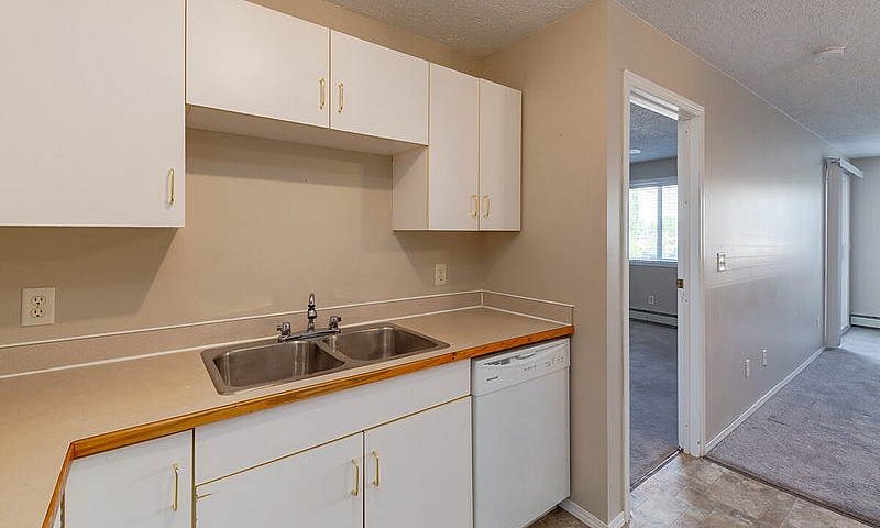 Modern Apartments Wi...