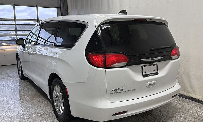 2024 Chrysler Grand ...