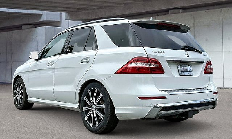 2014 Mercedes-Benz M...
