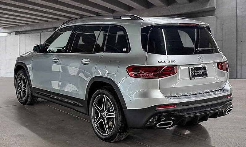 2026 Mercedes-Benz G...