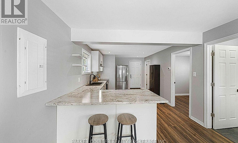 71 Curtis Street Ess...