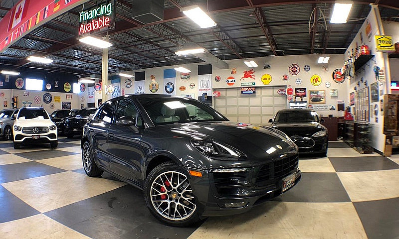 2018 Porsche Macan G...
